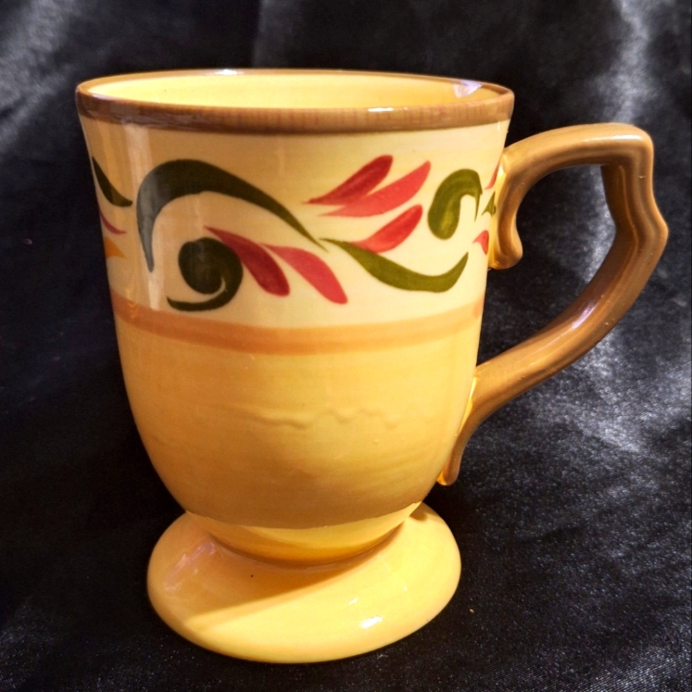 Discontinued Gibson Coffee Mug~Heritage Park~Green/Red Scroll~Tea Cup